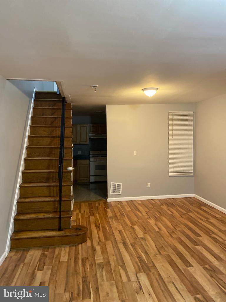1927 Ruan Street - Photo 1