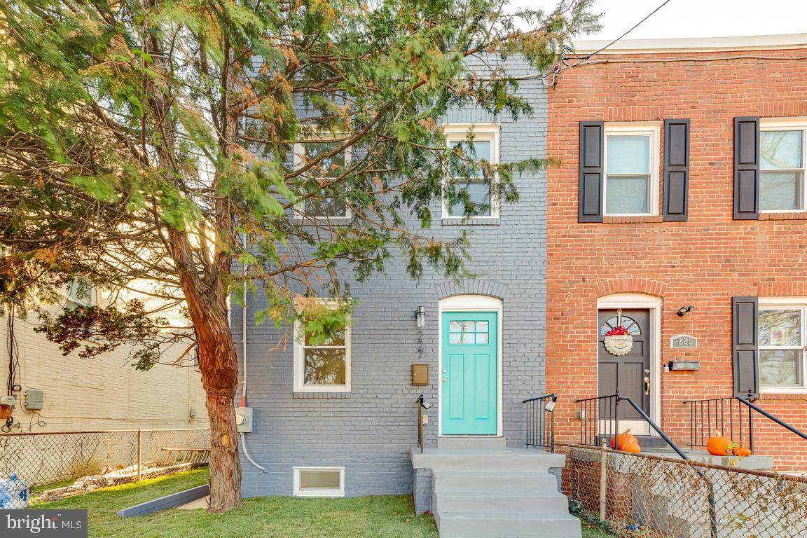 227 Atlantic Street - Photo 1
