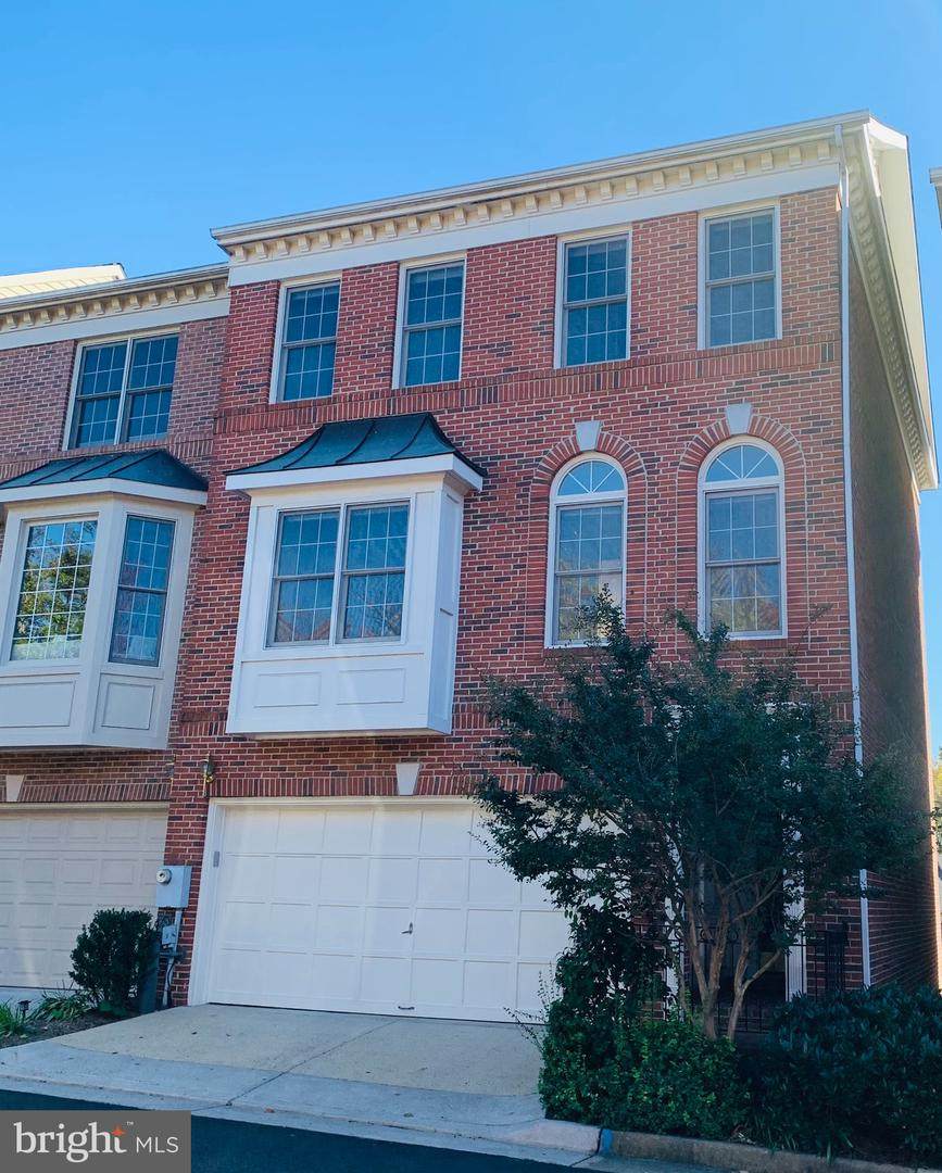 2513 Hunton Place - Photo 1