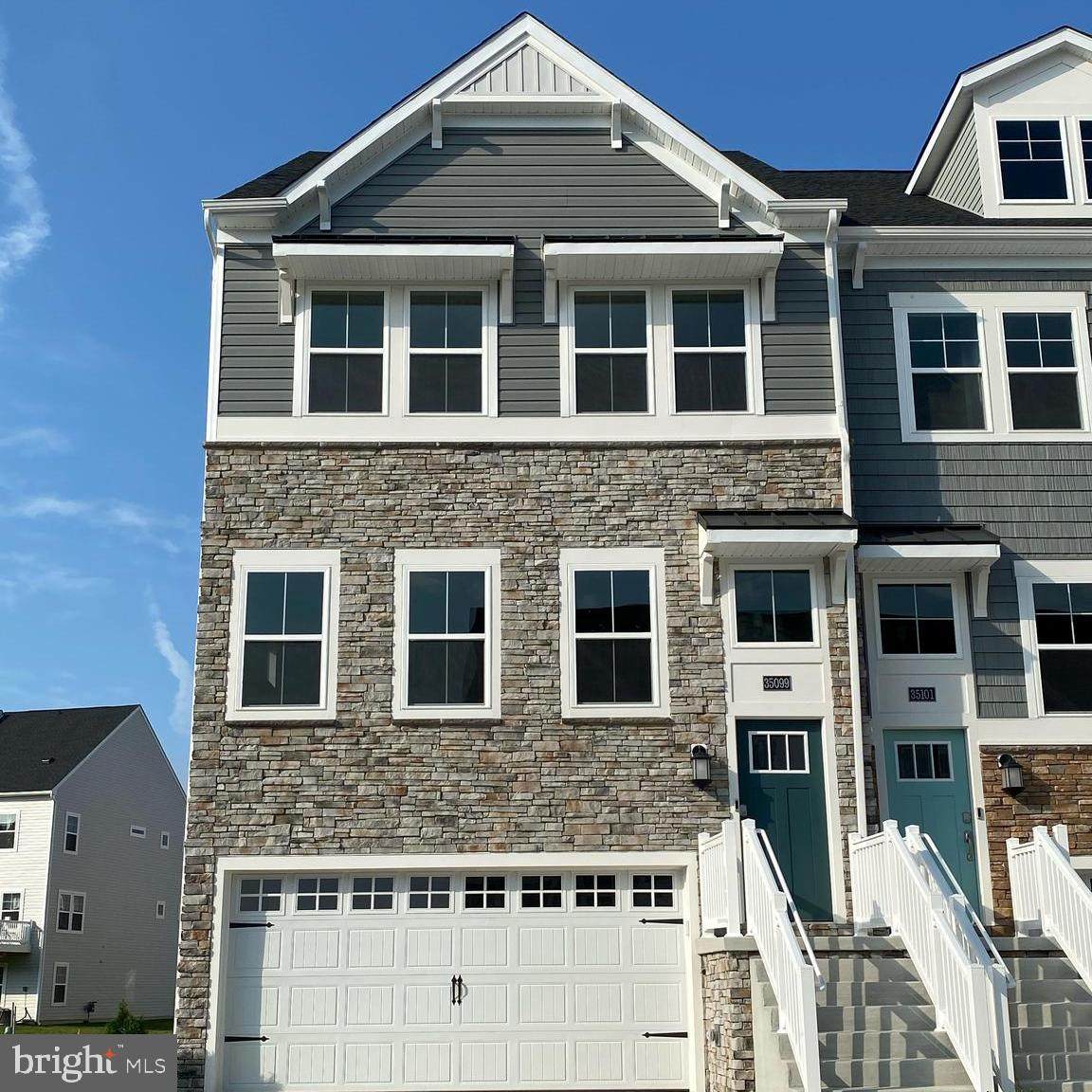 35099 Wright Way - Photo 1