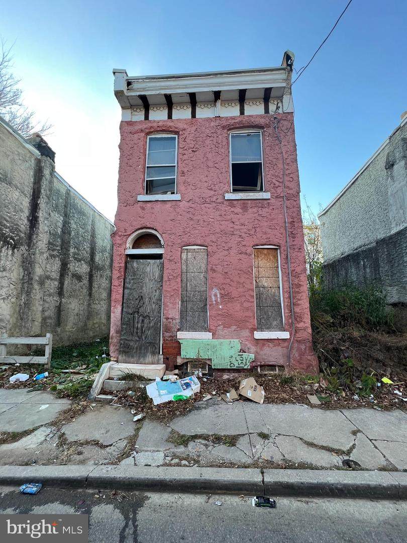 1910 Darien Street - Photo 1