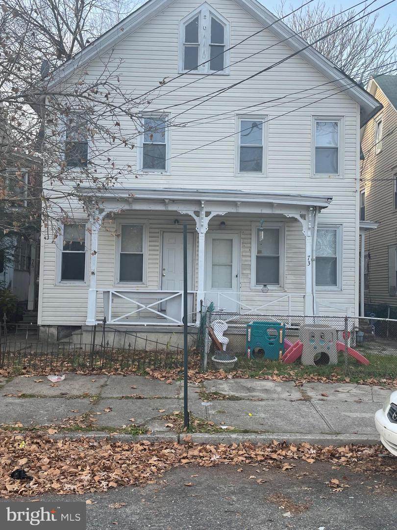 73 7TH Street - Photo 1