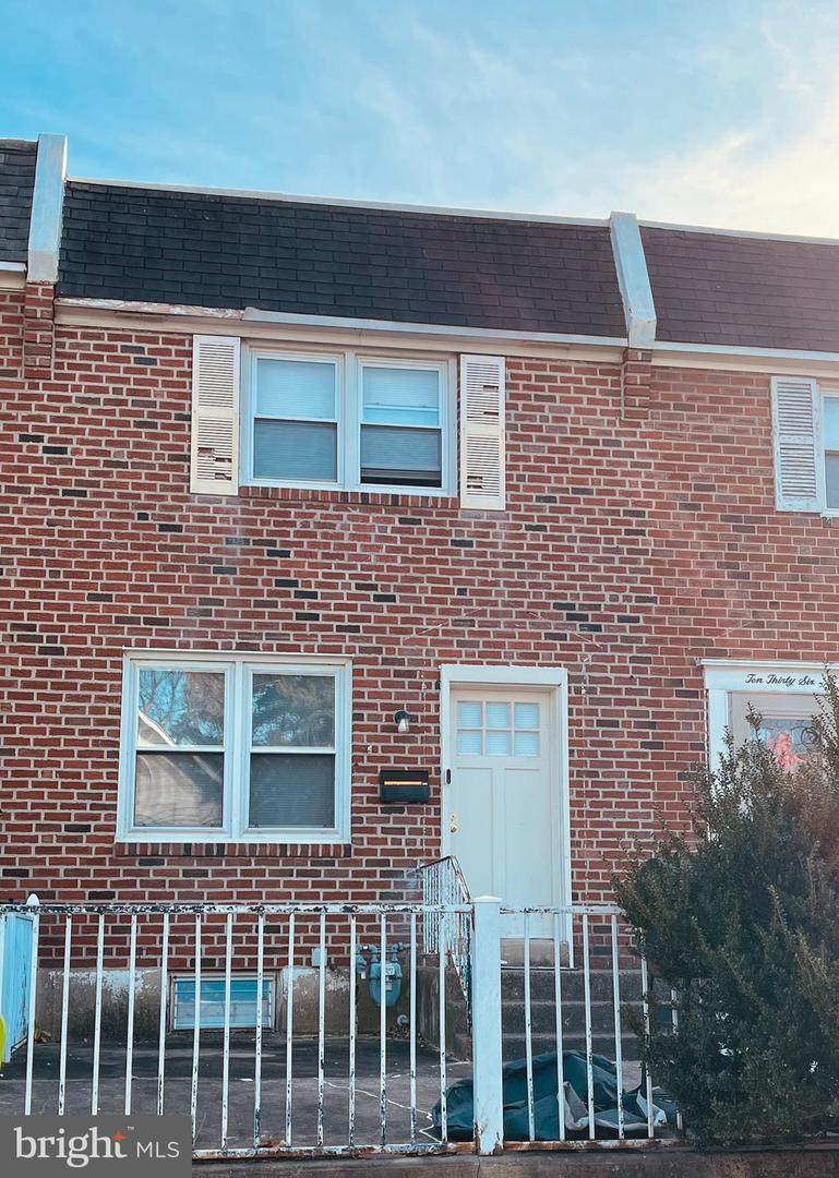 1034 N ACADEMY AVE - Photo 1