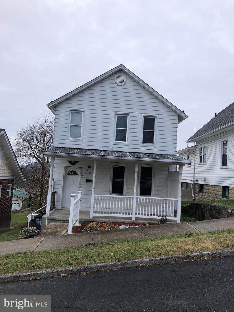 812 Sylvan Avenue - Photo 1