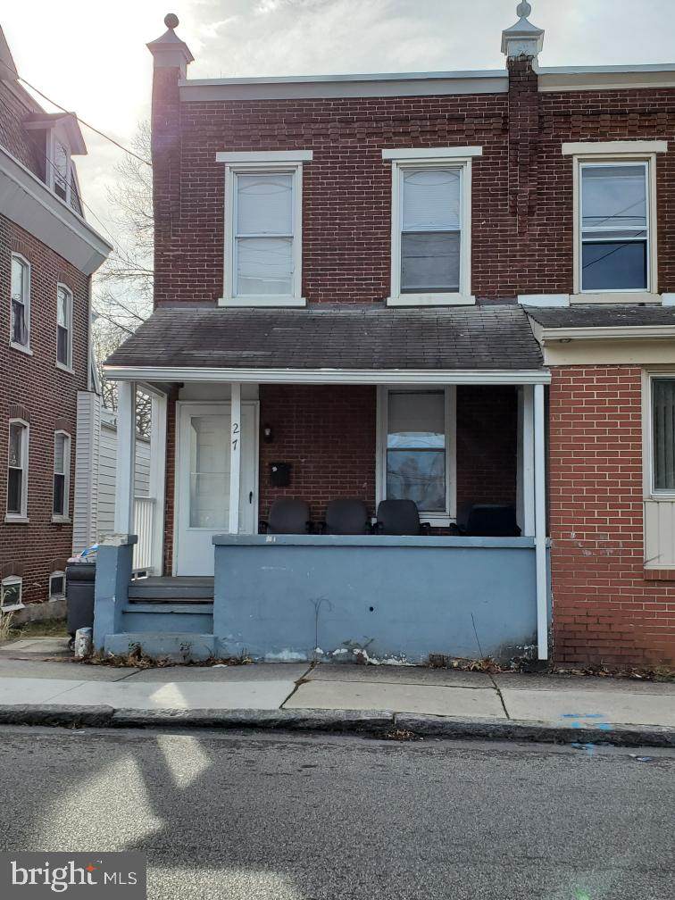 27 8TH Street - Photo 1
