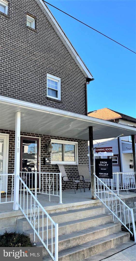 316 Warren Street - Photo 1