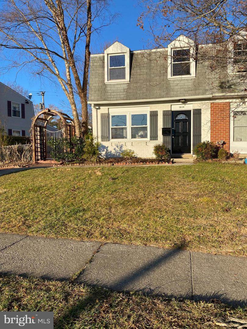 1614 Wycliffe Avenue - Photo 1