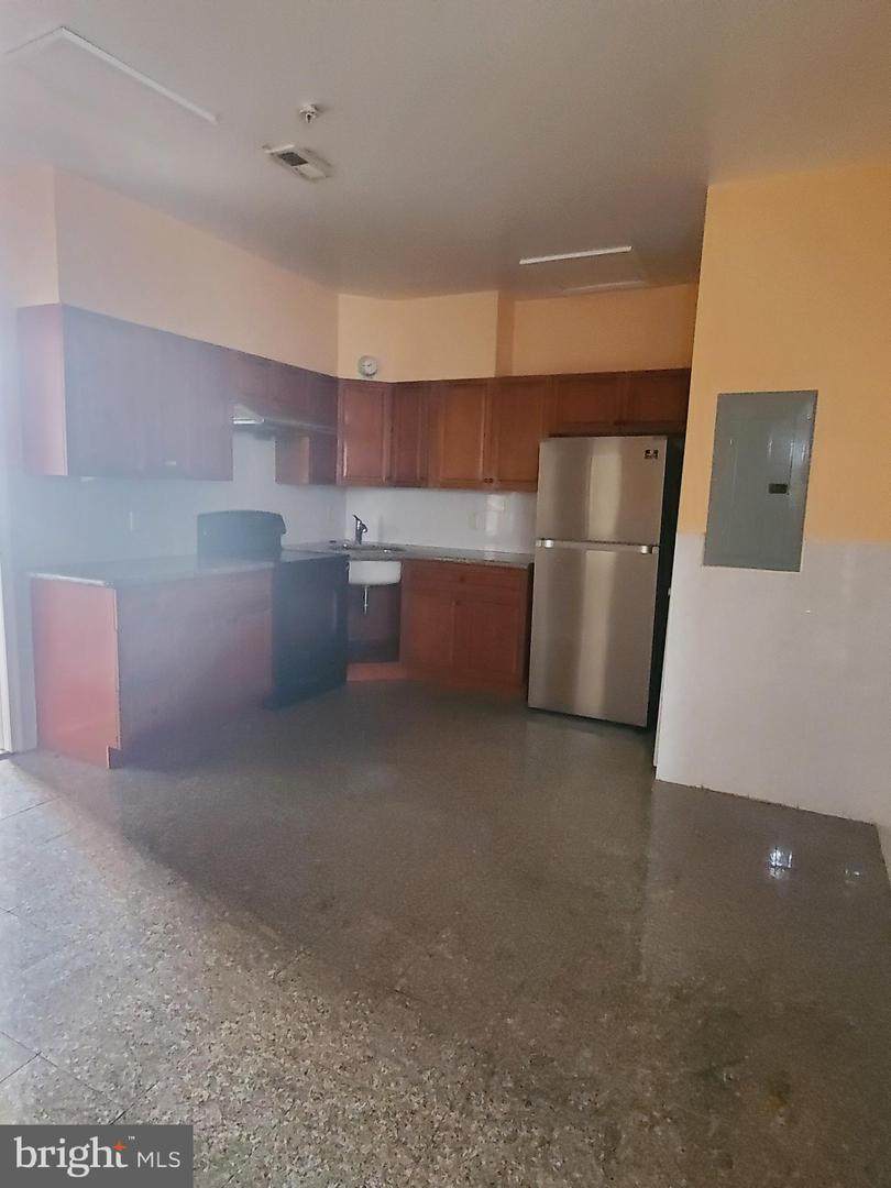 1214 Broad Street - Photo 1