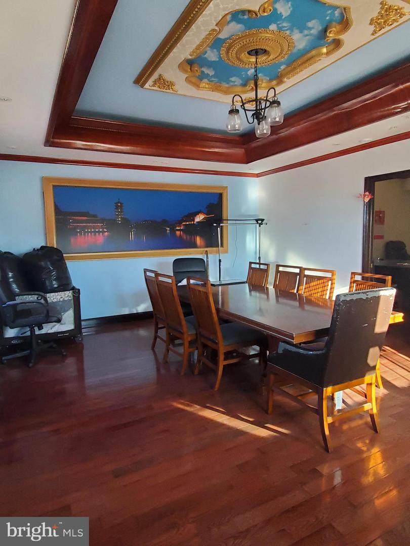 1214 Broad Street - Photo 1