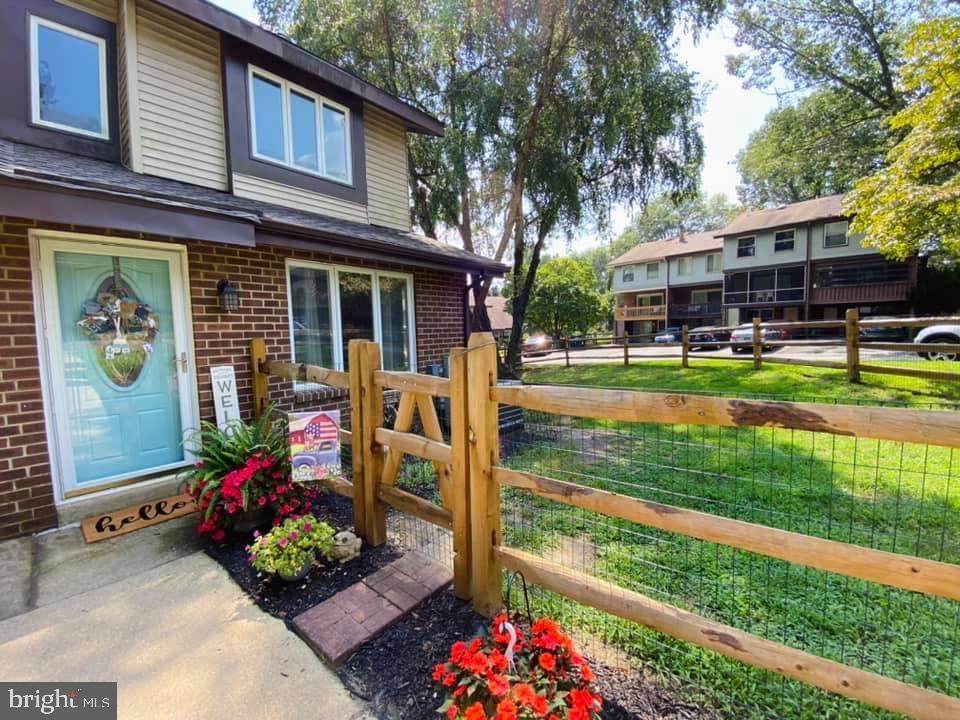 19 Gingerwood Court - Photo 1