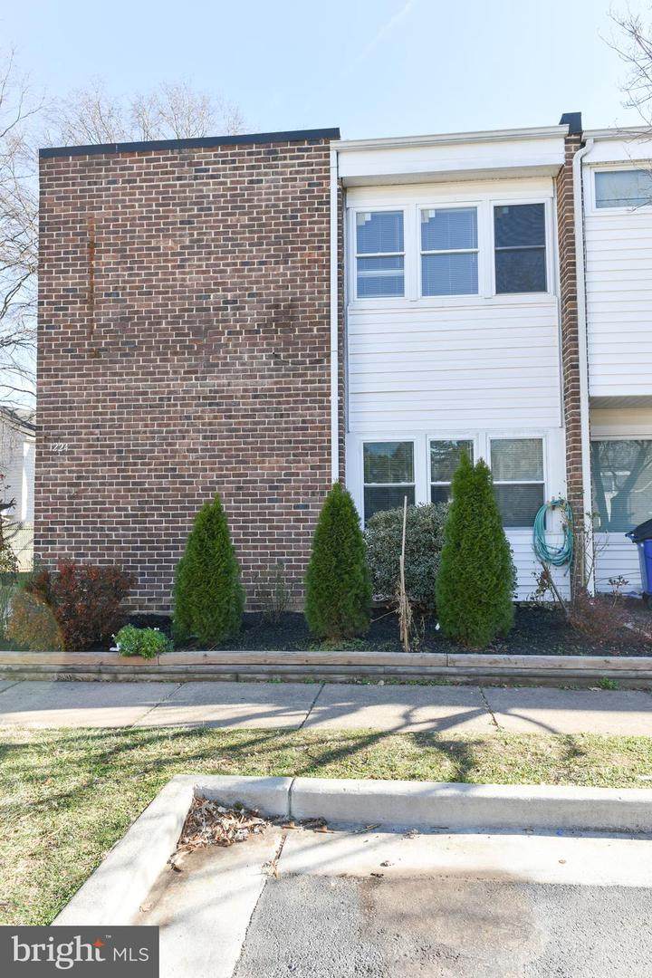1224 Magnolia Lane - Photo 1
