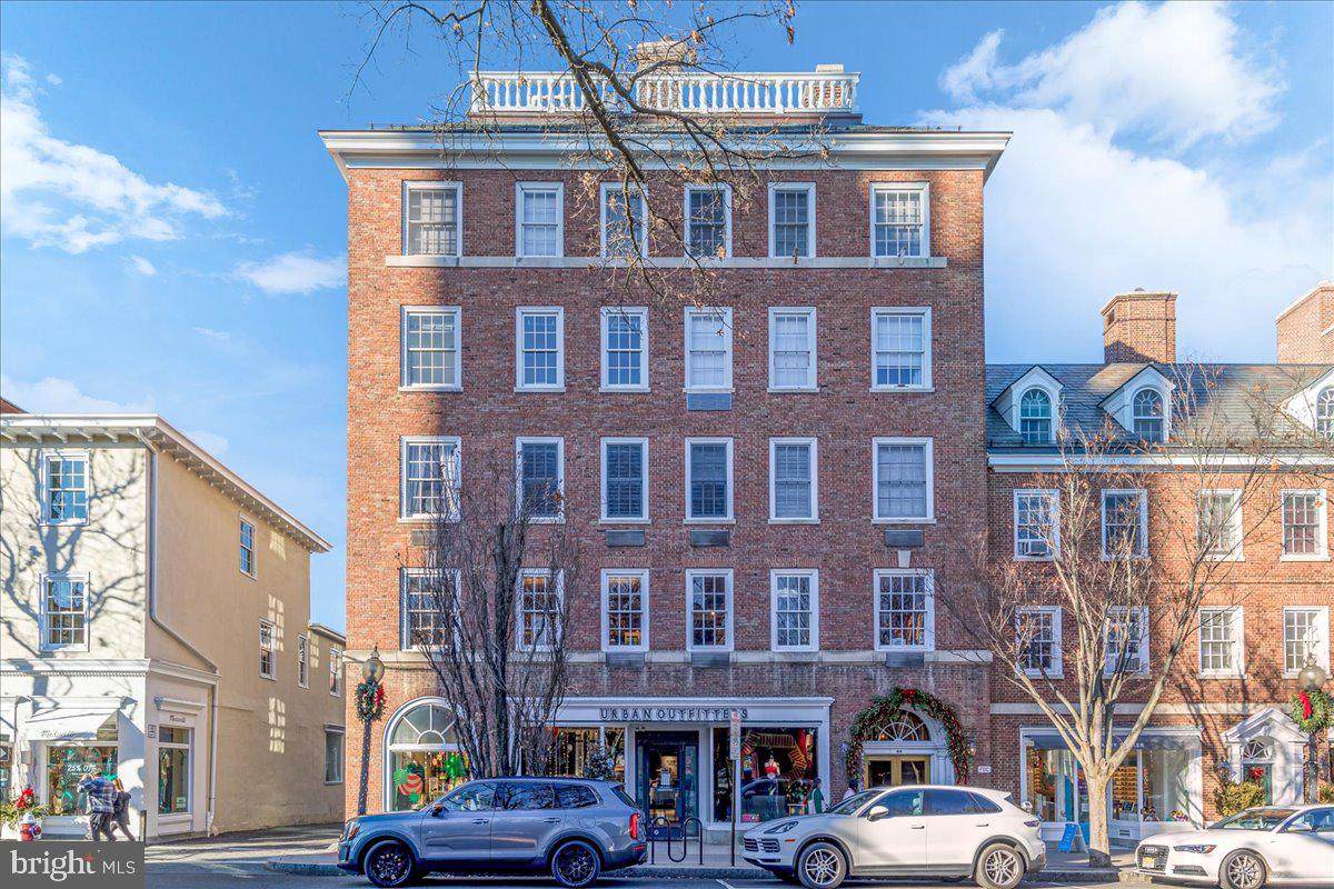 44 Nassau Street - Photo 1