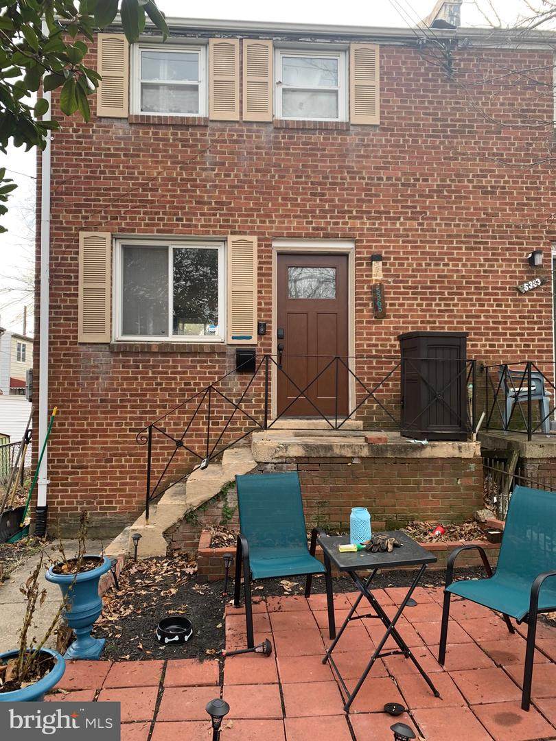 5365 Ames Street - Photo 1