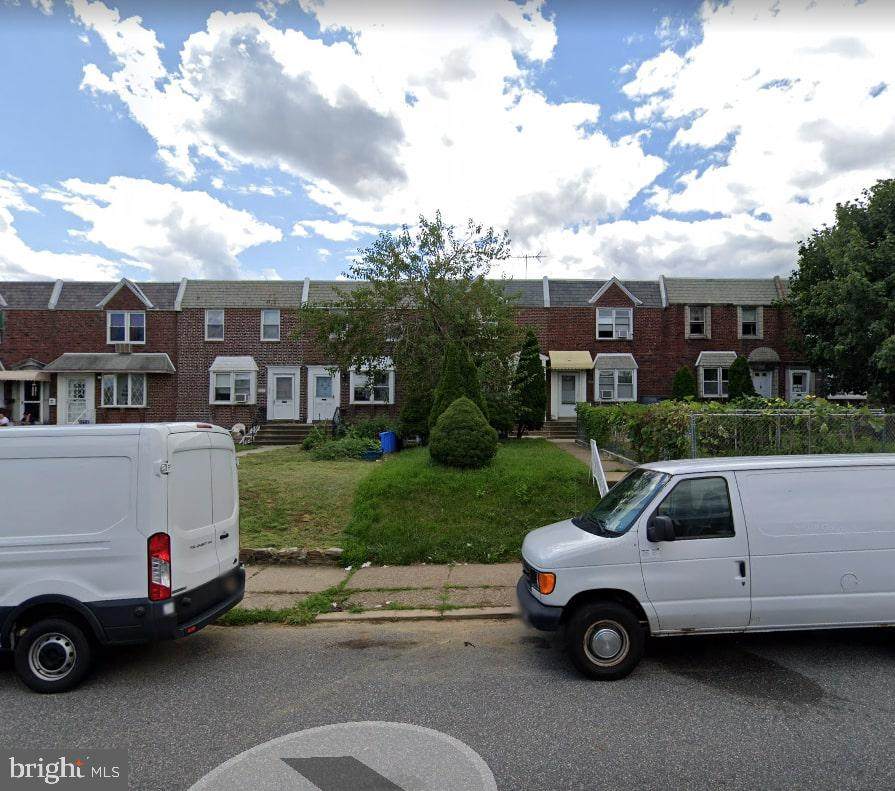2110 Longshore Avenue - Photo 1