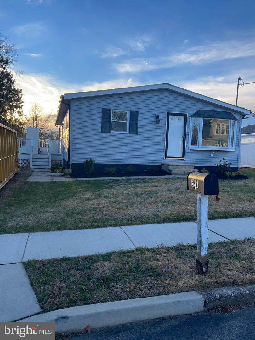 827 3RD Street - Photo 1
