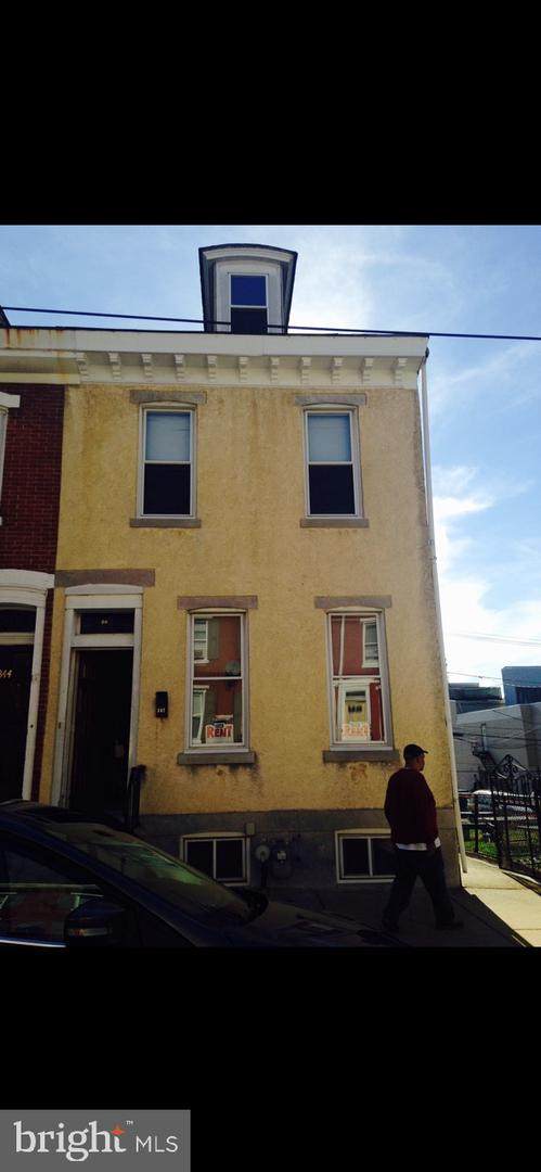 342 Moore Street - Photo 1
