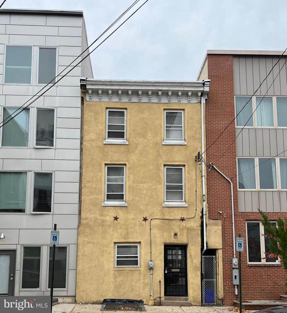1642 2ND Street - Photo 1