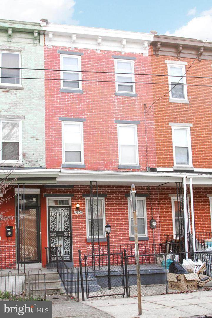 3804 Fairmount Avenue - Photo 1