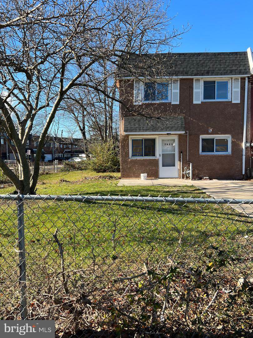 2435 Arnold Street - Photo 1