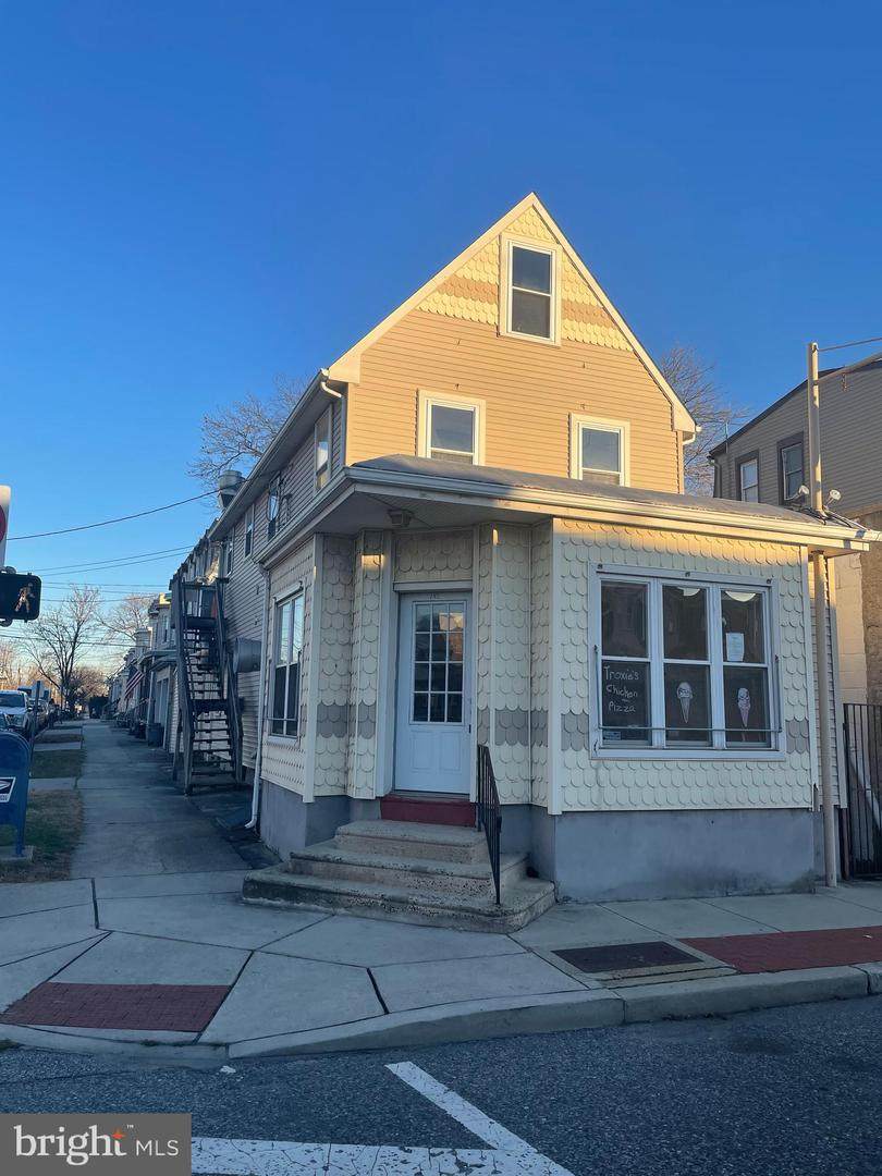 142 Broadway - Photo 1
