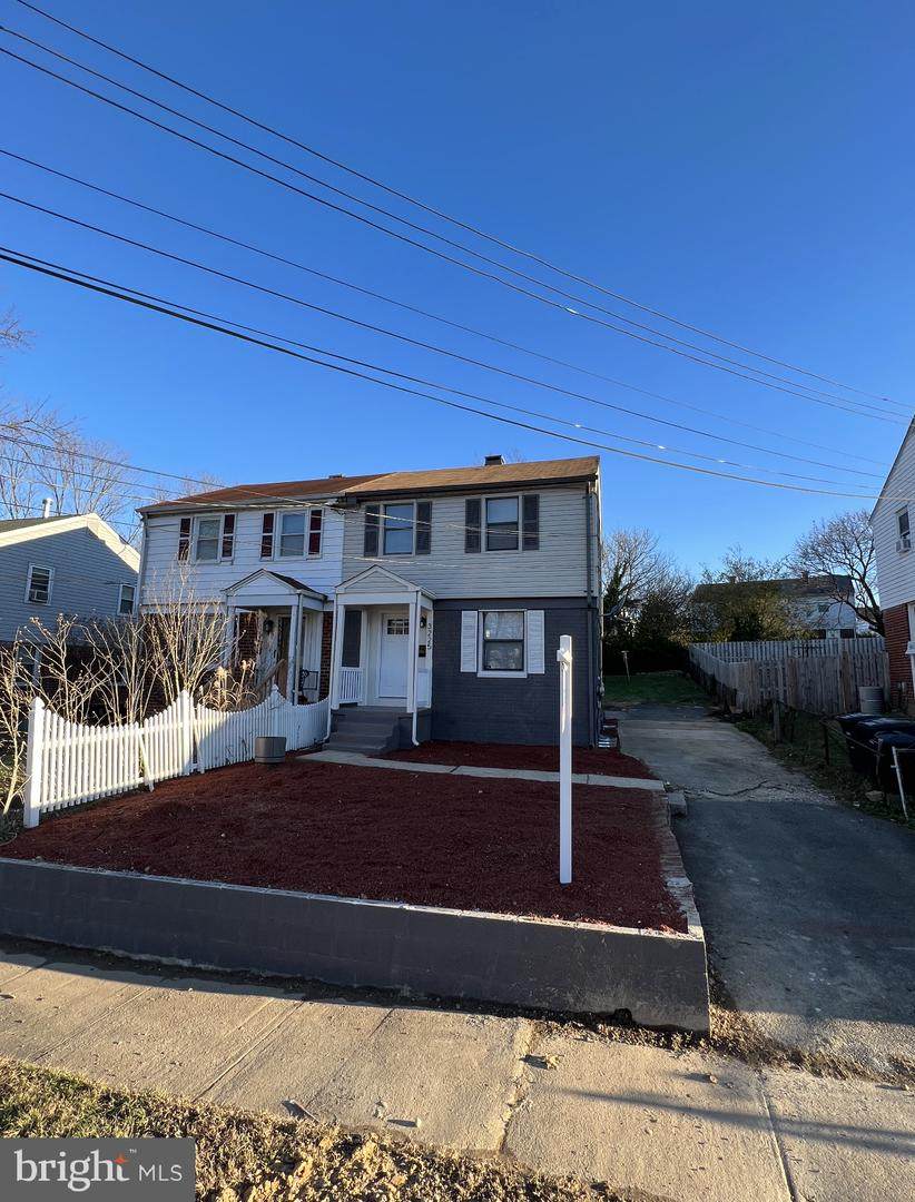 3225 Beaumont Street - Photo 1