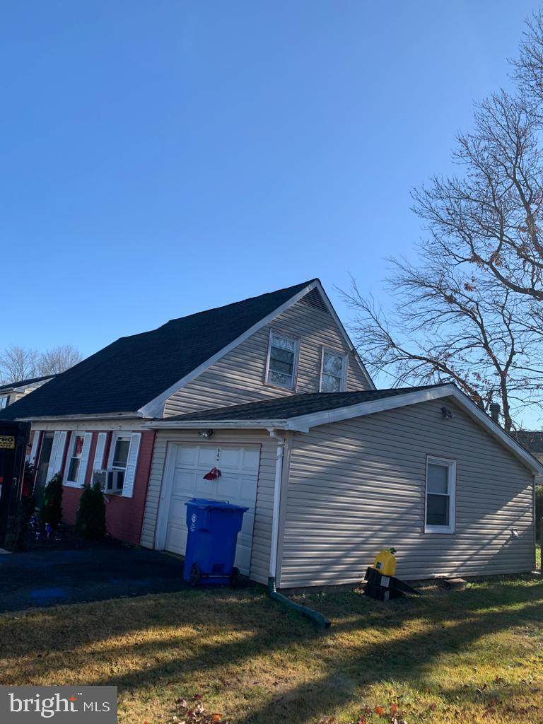 64 Medford Lane - Photo 1
