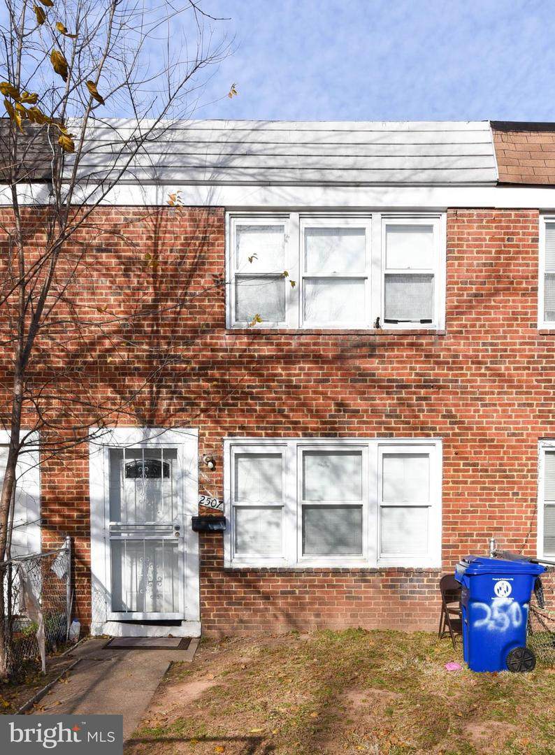 2507 Marbourne Avenue - Photo 1