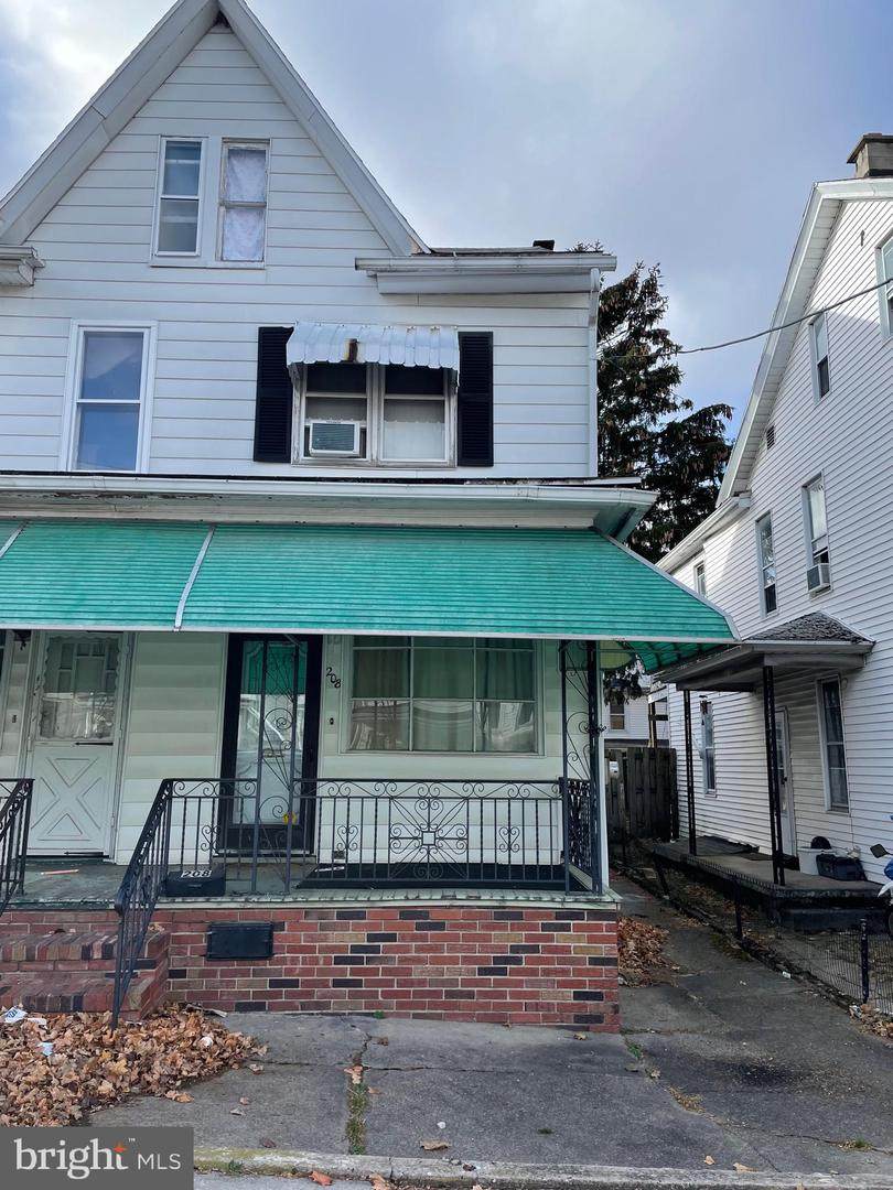 208 Chestnut Street - Photo 1