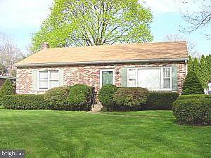 321 Kershaw Street - Photo 1