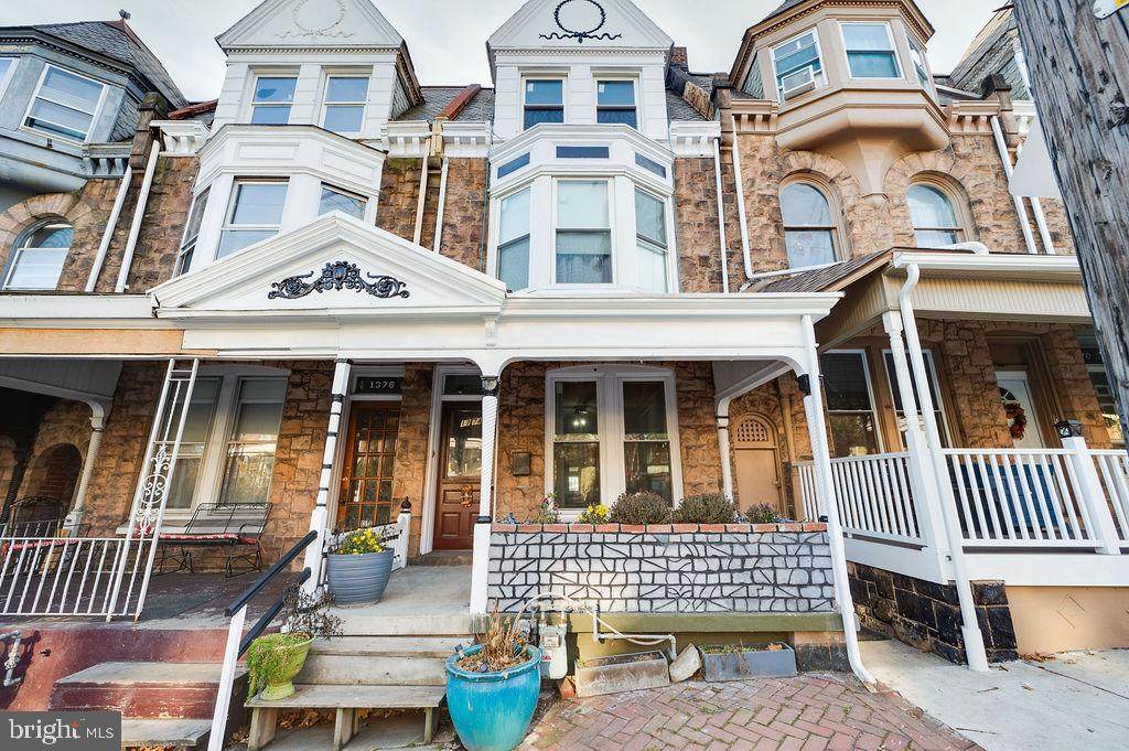 1374 Perkiomen Avenue - Photo 1
