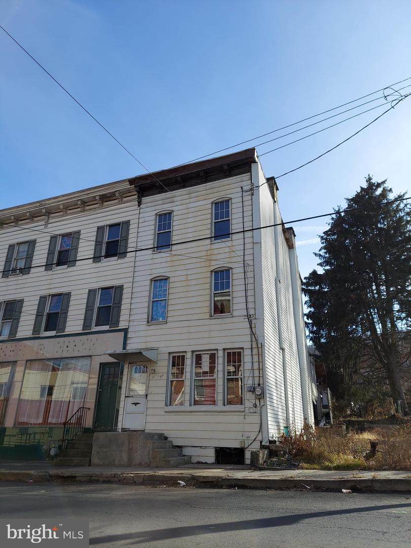 705 Market Street - Photo 1