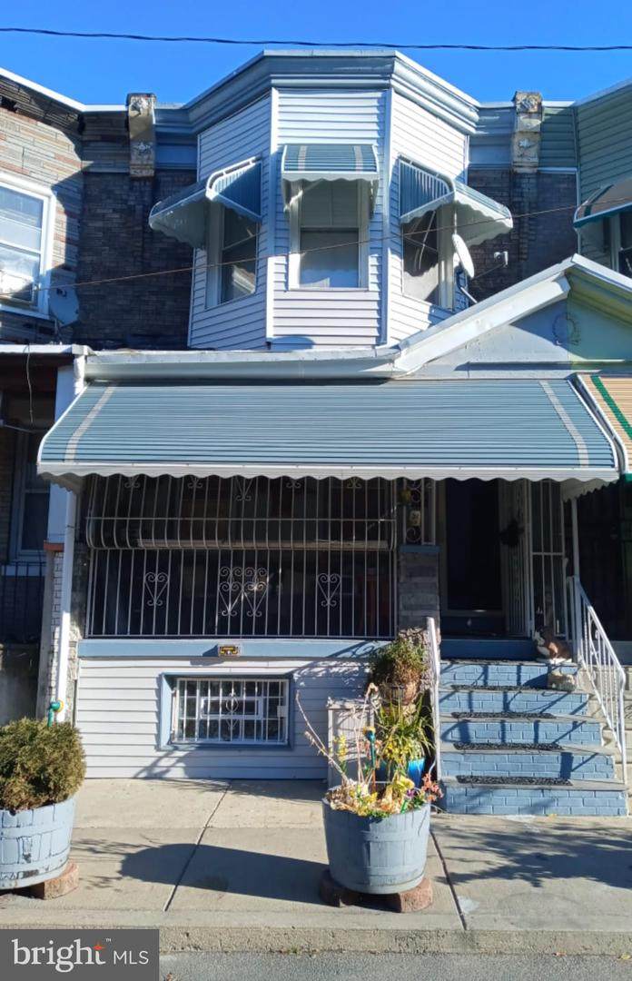 3717 Delhi Street - Photo 1
