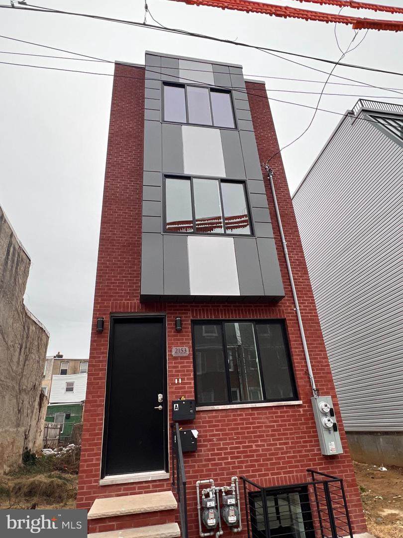 2153 Franklin Street - Photo 1