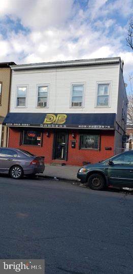 1048 Broad Street - Photo 1