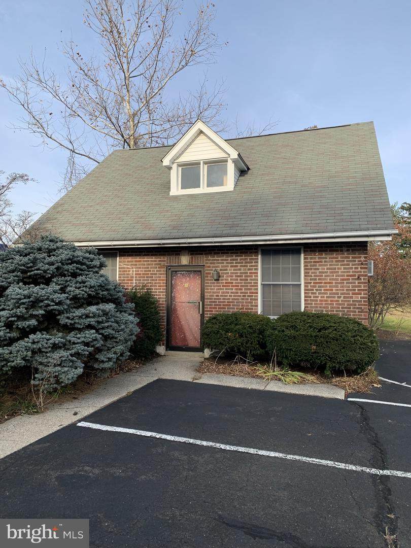59 Germantown Pike - Photo 1
