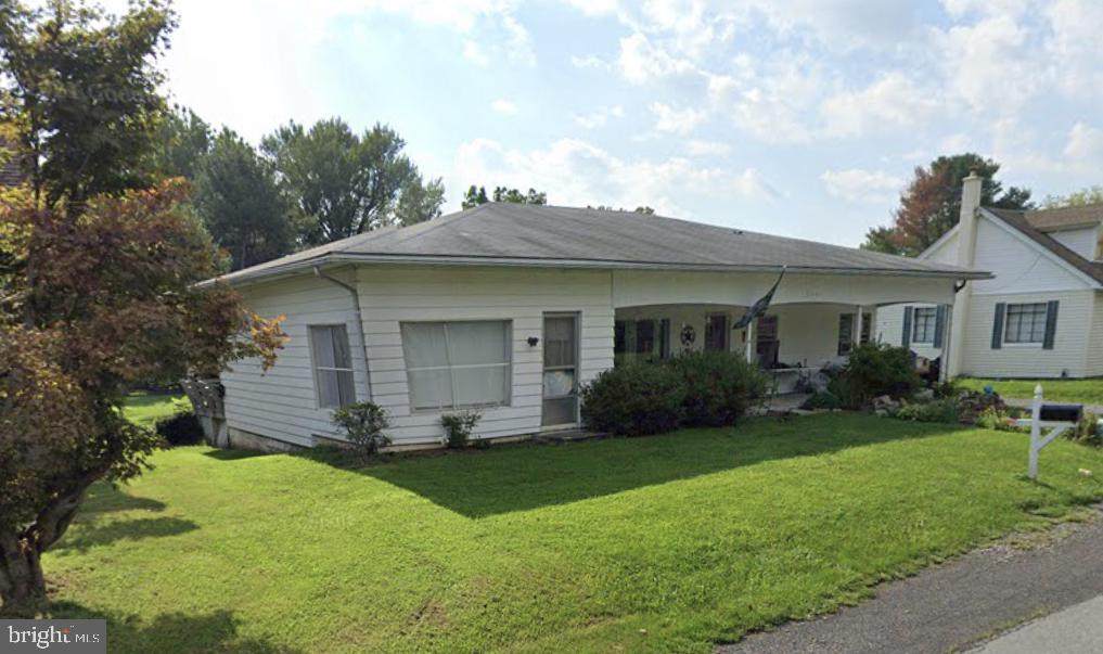 944 River Road - Photo 1
