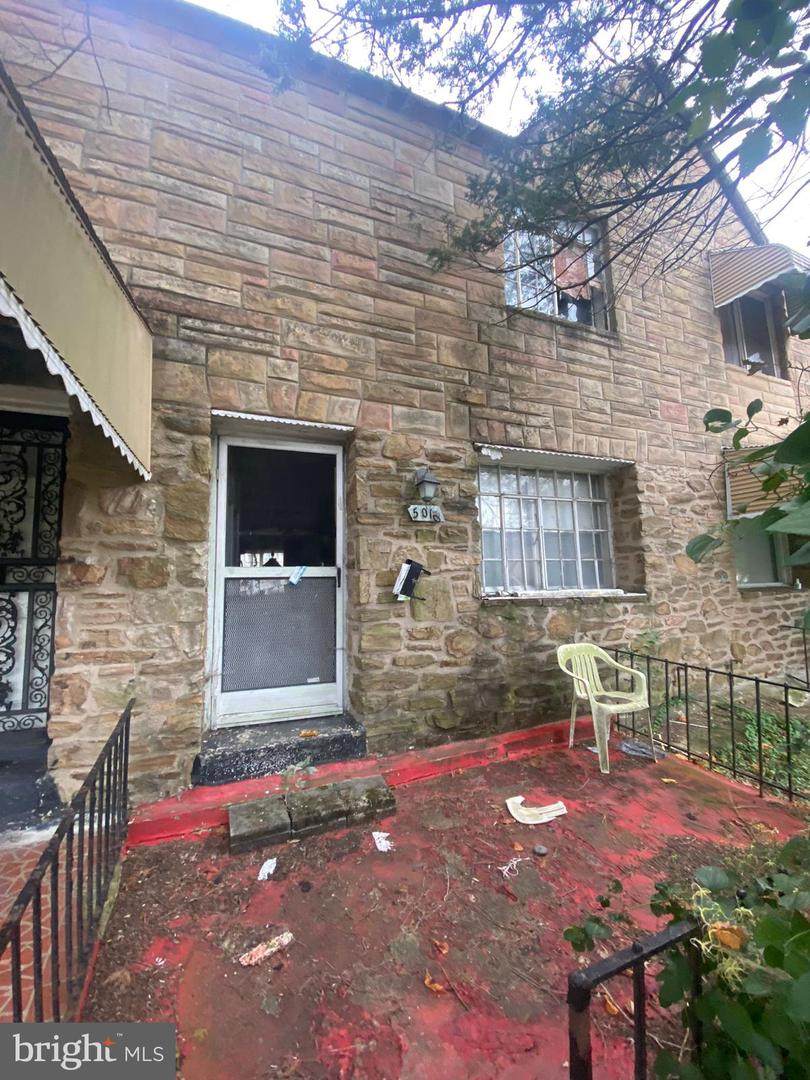 5010 Chalgrove Avenue - Photo 1