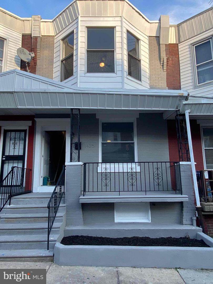 1435 Vodges Street - Photo 1