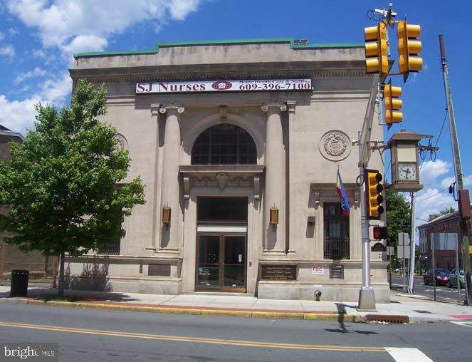 226 Broad Street - Photo 1