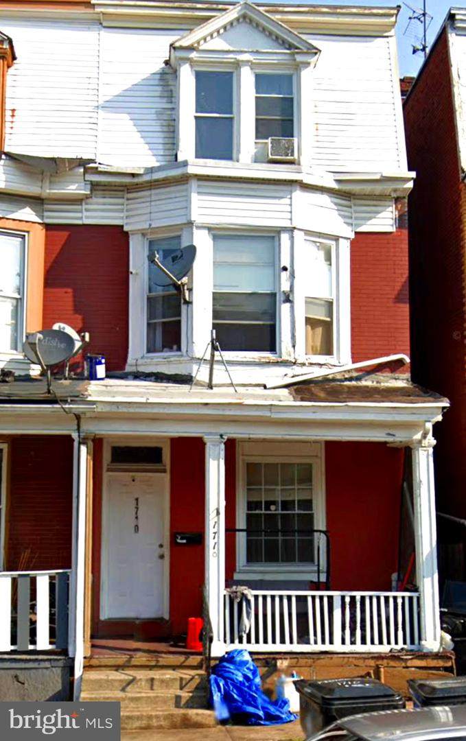 1710 Regina Street - Photo 1