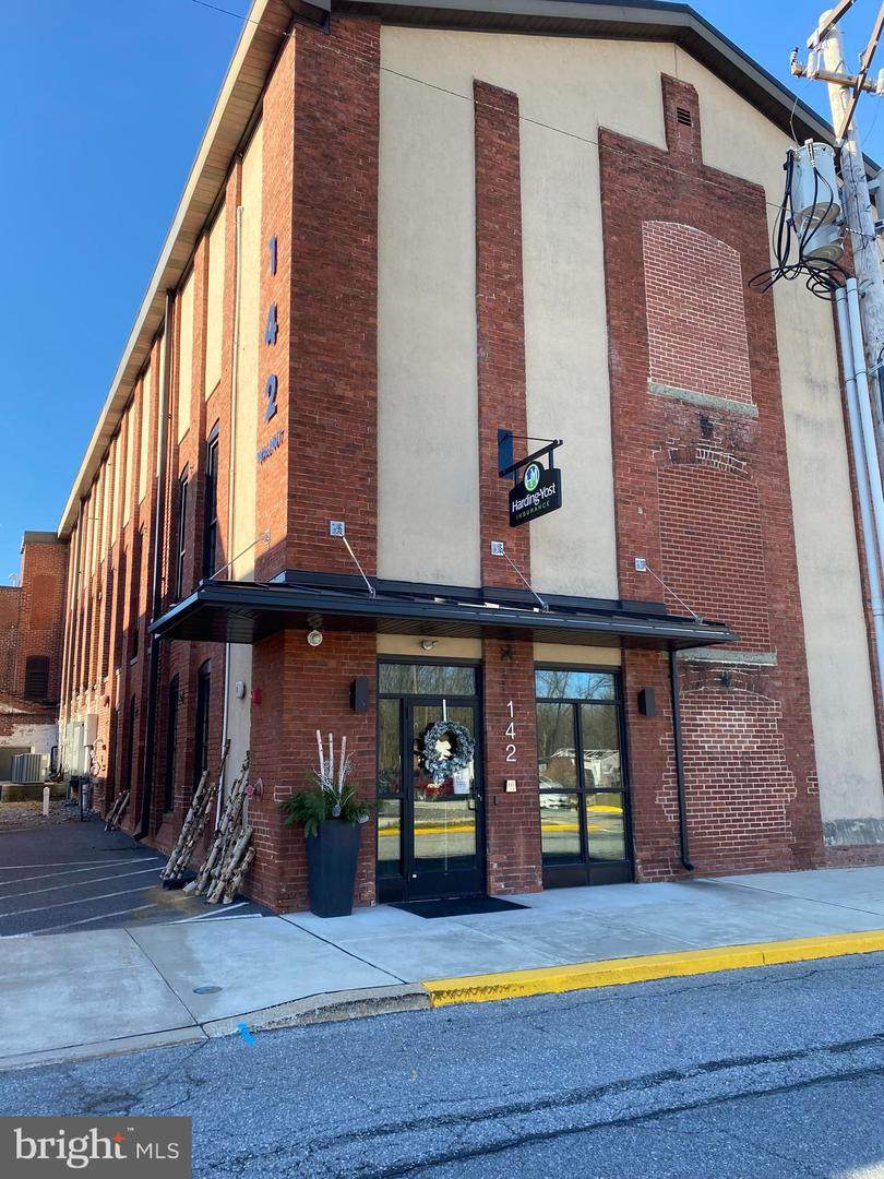 142 Walnut Street - Photo 1