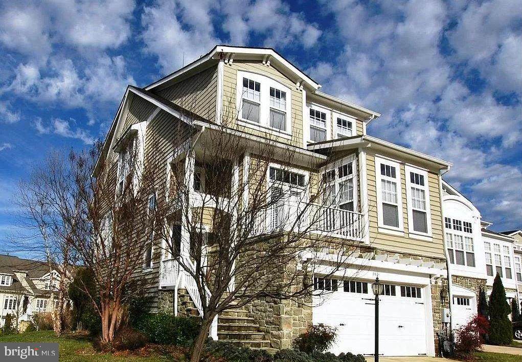 8601 Misty Waters Way - Photo 1