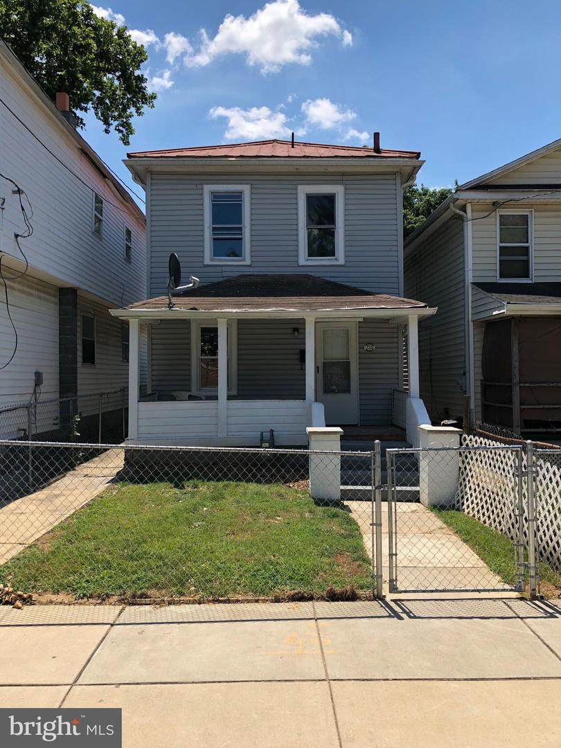 736 Edison Street - Photo 1
