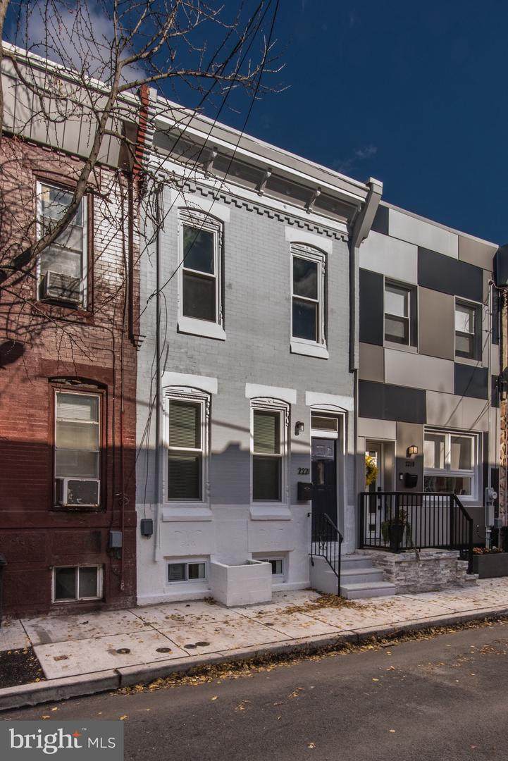 2221 Gerritt Street - Photo 1