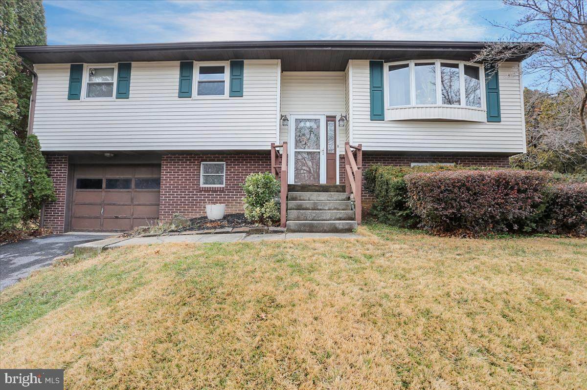 106 Aspen Avenue - Photo 1