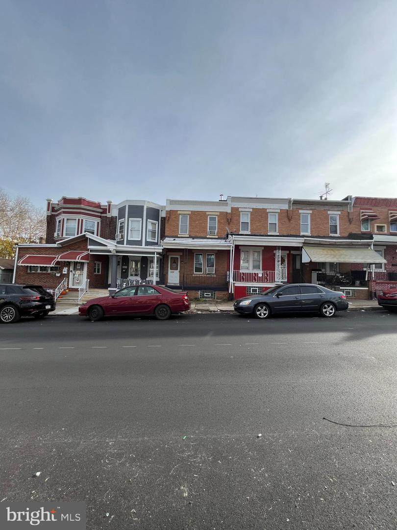 5013 4TH Street - Photo 1