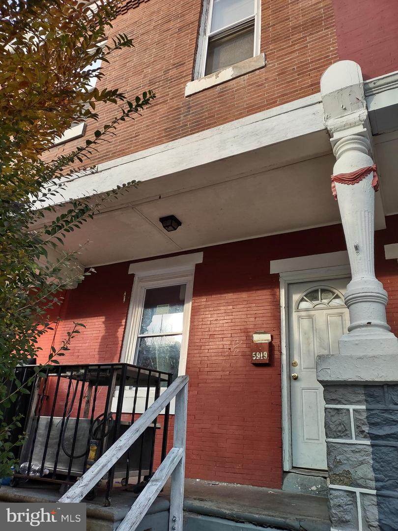 5919 Summer Street - Photo 1