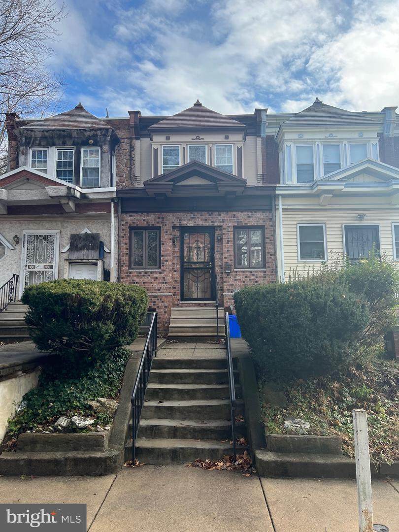 5814 Hadfield Street - Photo 1