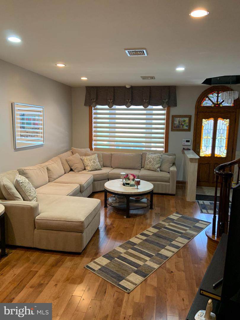 1228 Wolf Street - Photo 1