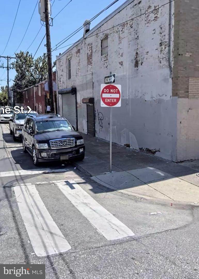 1901-3 Clearfield Street - Photo 1